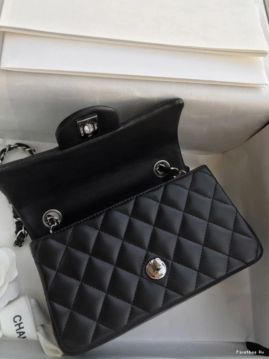 First Bag Ru CHANEL BAG FLAP 0817